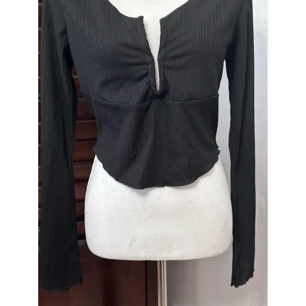 Astr The Label Womens Crop Top Black Pullover Long Sleeve Notch Neck Goth L New_3